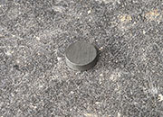 legatoria Calamita diametro 10mm spessore 3mm Calamita cilindrica in ferrite spessore 3mm, dischi magnetici in FERRITE, calamita con grado magnetico Y35 (forza di attrazione 380g) LEG3353