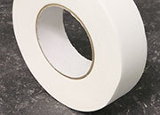 legatoria Nastro autoadesivo borda dorso, 38mm BIANCO, nastro speciale telato per ricoprire il dorso di blocchi pinzati. Elegante effetto lino, verniciato sulla superficie, spessore 300 micron. Utilizzato nelle industrie grafiche per bordature e dorsature di libri, registri, quaderni, blocchi per assegni e formulari LEG3479