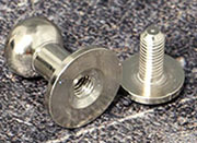 legatoria Perno Sam Browne, pomello 9mm NICHELATO. Profondit totale pomello 9mm, testa pomello diametro 6mm.