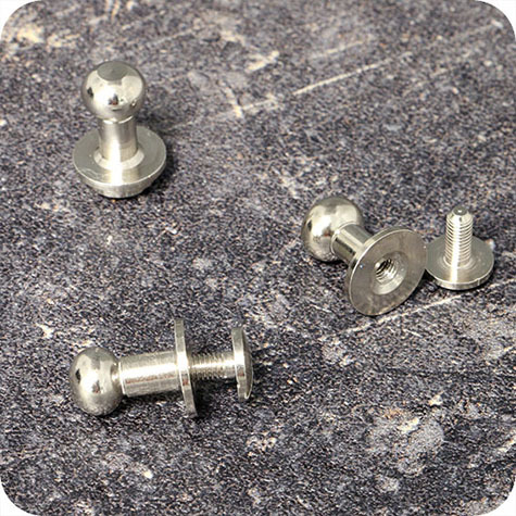 legatoria Perno Sam Browne, pomello 9mm NICHELATO. Profondit totale pomello 9mm, testa pomello diametro 6mm.