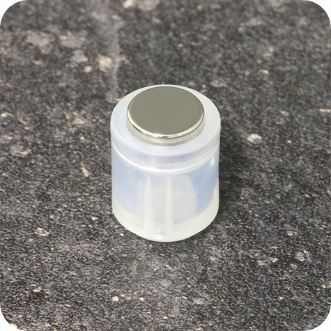 legatoria Bottoni magnetici diametro10mm. BIANCOtrasparente. cilindrici diametro cilindro 14mm, altezza cilindro19mm. Calamita con grado magnetico N38 (forza di attrazione massima:1900g).