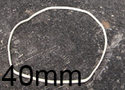 legatoria Elastici diametro 40mm BIANCO, sezione 1,2x1,5mm. gomma all'80%. 500 grammi. Larghezza: 1,5mm, spessore: 1,2mm.