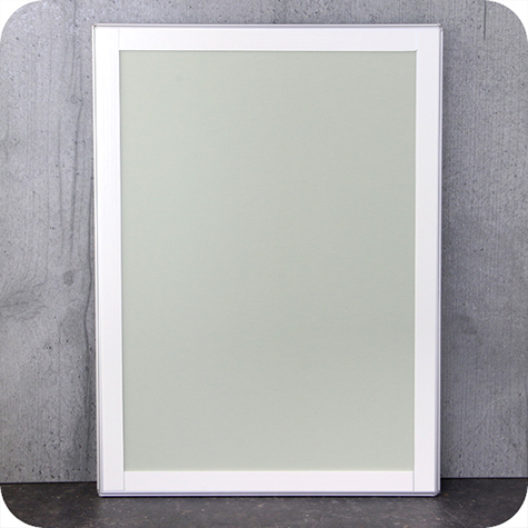 legatoria Cornice alluminio a scatto, A3 AUTOADESIVA mediante nastro biadesivo in schiuma di PE, largo: 19mm, spessore: 1mm. Per fogli di dimensione A3(297x420mm). Dimensioni esterne: 330x450mm. Area visibile: 278x400mm. Profilo: 25mm. La cornice � dotata di foglio protettivo in PVC trasparente antiriflesso..