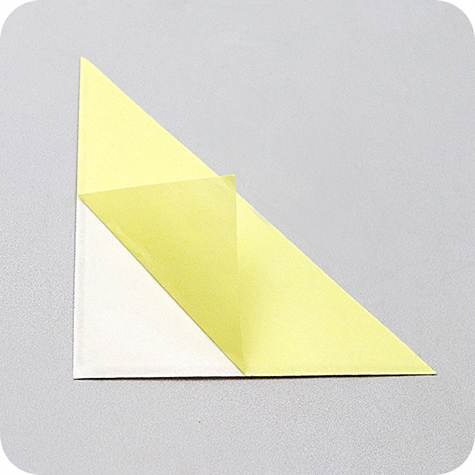 legatoria Tasca triangolare autoadesiva in carta, 140x140mm Corner pocket. Busta triangolare isoscele adesiva in carta bianca kraft da 80gr-mq (margine 5-8 mm), per inserire listini prezzi, offerte o altri fogli singoli in raccoglitori ad anelli, cataloghi, depliant, ecc.. .