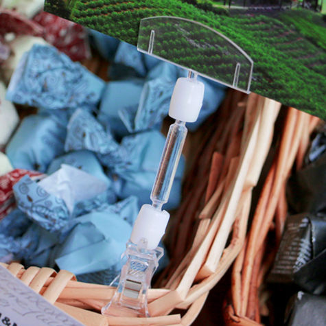 legatoria Doppia molletta GRANDE-Portacartellino altezza 200mm TRASPARENTE in policarbonato. Composta da 2 mollette, 1 GRANDE (58x25mm) e 1 PORTACARTELLINO (50x15mm) collegate da DOPPIO giunto a sfera e gambetto da 90mm. Altezza totale 200mm.