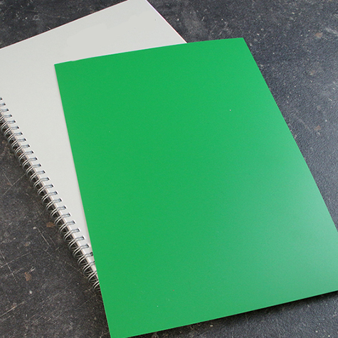 legatoria Copertine colorate A4, 450 micron VERDE. Formato A4 (210x297mm), in PVC rigido.