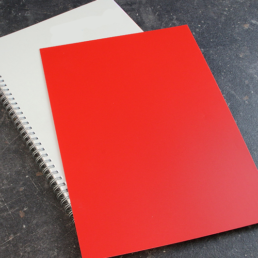 legatoria Copertine colorate A4. 1200 micron ROSSO. Formato A4 (21x29,7cm), in PVC rigido.
