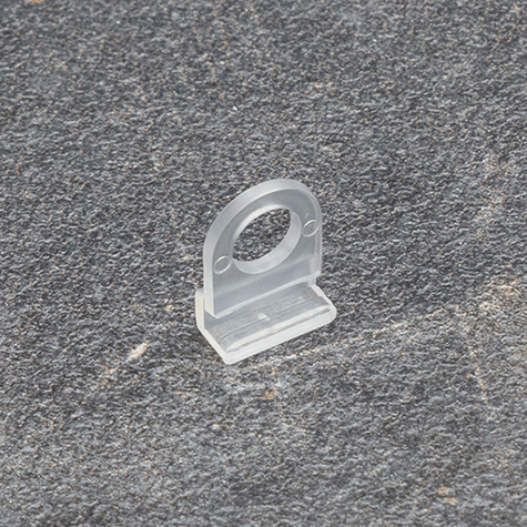 legatoria Gancio appendiposter per profilo portaposter TRASPARENTE. Un metodo facile e veloce per appendere i poster.