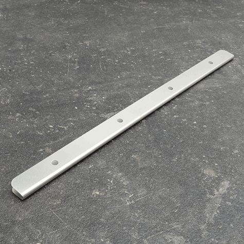 legatoria Dorsetto, dorsino rilegafogli metallico, 6mm. ARGENTO SATINATO, lunghezza 320mm, rilega fino a 6mm mediante l&lsquo;ausilio di due viti di fissaggio nichelate.