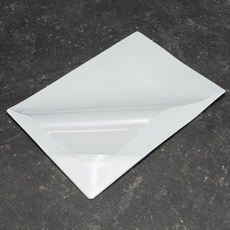 legatoria Busta magnetica TRASPARENTE, A5 TRASPARENTE. 218x158mm. Con foglio posteriore completamente magnetico. Apertura su lato corto e lungo. Lato superiore in PVC trasparente rigido da 140 micron. Lato inferiore in PVC bianco..