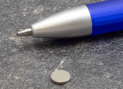 legatoria Calamita diametro 6mm spessore 1mm Calamita cilindrica in ferrite diametro 6mm, spessore 1mm (forza di attrazione: 400g).