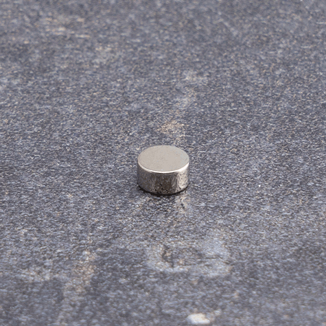 legatoria Calamita diametro 6mm spessore 3mm Calamita cilindrica in ferrite diametro 6mm, altezza 3mm (forza di attrazione: 990g).