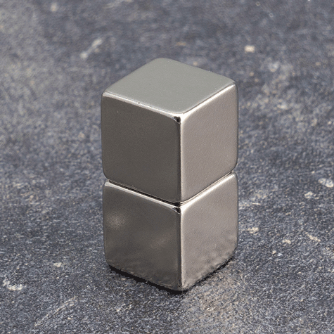 legatoria Calamita cubica, 12x12x12mm Calamita cubica in neodimio, grado magnetico N48 (forza di attrazione: 6300g).