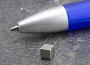 legatoria Calamita cubica, 4x4x4mm Calamita cubica in neodimio, grado magnetico N42 (forza di attrazione massima: 1100g) LEG3865