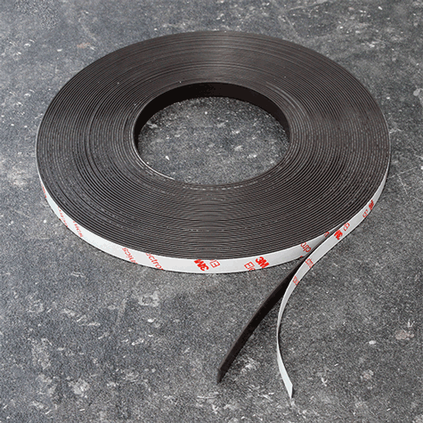 legatoria NastroMagneticoAutoadesivo, Anisotropo, altezza25mm spessore: 1mm, autoadesivo permanente(3M tape), magnetizzazione anisotropica.