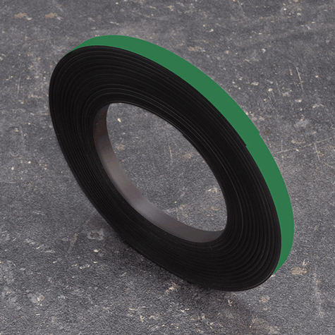 legatoria Nastro magnetico colorato 10mm VERDE. Spessore: 1mm, magnetizzazione isotropa ad alta efficienza.