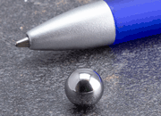 legatoria Calamita sferica, diametro 8mm, cromata Calamita sferica, diametro 8mm con rivestimento superficiale cromato(forza di attrazione: 850gr) LEG3938