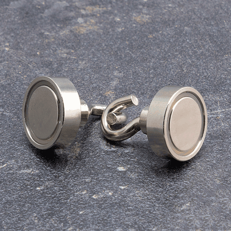 legatoria Gancio magnetico, diametro 20mm ARGENTO, in metallo, con magnete al neodimio. Diametro 20mm, alto 29mm, calamita con grado magnetico N38 (forza di attrazione:13kg).