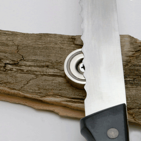 legatoria Magnete con foro svasato, 20mm NICHELATO, in metallo, con magnete al neodimio N38. Diametro: 20mm, altezza: 6mm, larghezza foro: 4.5-9.46mm (forza di attrazione:9000g).