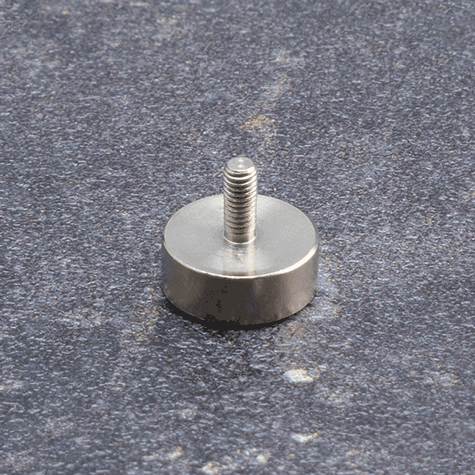 legatoria Magnete con vite, 13mm NICHELATO, in metallo, con magnete al neodimio N42. Diametro: 12mm, altezza: 12mm (forza di attrazione:3500g).