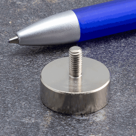 legatoria Magnete con vite, 20mm NICHELATO, in metallo, con magnete al neodimio N42. Diametro: 20mm, altezza: 15.5mm (forza di attrazione:12kg).