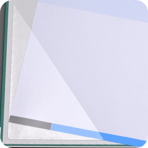 legatoria Tasca triangolare autoadesiva, 140x210mm Corner pocket. Busta triangolare adesiva in vinile trasparente (colla acrilica trasparente), lato lungo a sinistra, per inserire listini prezzi, offerte o altri fogli singoli in raccoglitori ad anelli, cataloghi, depliant, ecc.. .