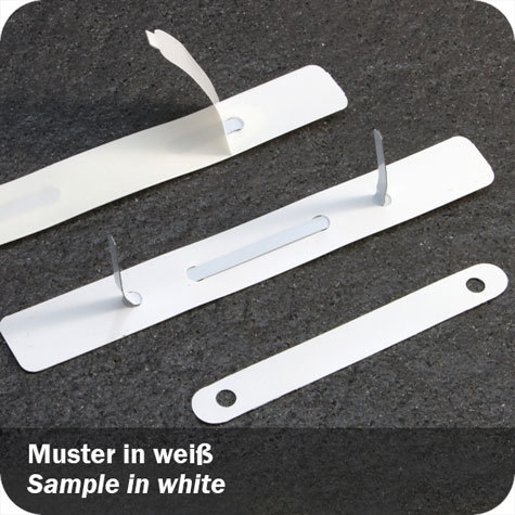 legatoria Fastener autoadesivo in 3 parti, 150x20mm NERO, assemblato. Base 150x20mm in PVC rigido da 300 micron. Linguella 148x5mm verniciato. Pressino 100x12mm in PVC rigido da 300 micron. Prodotto originale tedesco. MADE IN GERMANY.