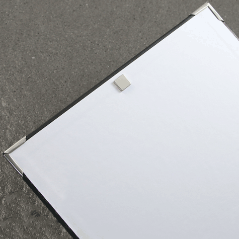 legatoria Calamita quadrata. 20x20x3mm Calamita quadrata  in neodimio, grado magnetico N45 (forza di attrazione: 4200g).