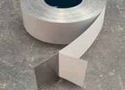 legatoria Nastro acciaioINOX autoadesivo, altezza40mm Nastro di acciaio INOX autoadesivo, altezza 40mm spessore del materiale 0.15mm.