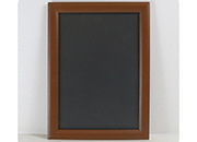 legatoria Cornice alluminio. scatto. A4 MARRONE MARRONE, ANGOLI A SPIGOLO. Per fogli di dimensione A4(210x297mm). Dimensioni esterne: 240x330mm. Area visibile: 190x280mm. Altezza profilo: 25mm. La cornice � dotata di foglio protettivo in PVC trasparente antiriflesso LEG4087