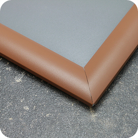 legatoria Cornice alluminio. scatto. A3 MARRONE MARRONE, ANGOLI SQUADRATI. Per fogli di dimensione A3(297x420mm). Dimensioni esterne: 330x450mm. Area visibile: 278x400mm. Altezza profilo: 25mm. La cornice � dotata di foglio protettivo in PVC trasparente antiriflesso.