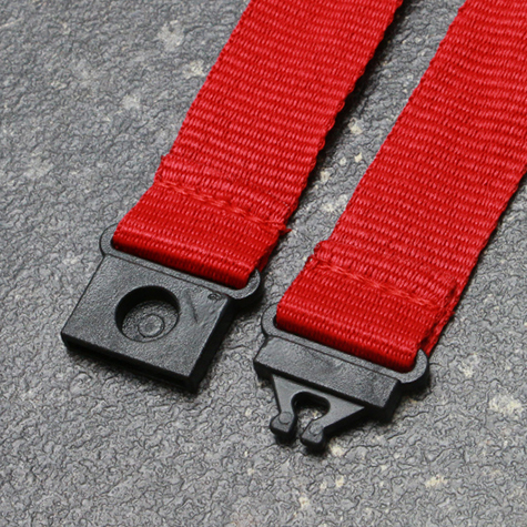 legatoria Cordoncino daCollo, portabadge estraibile, ROSSO con moschettone, fibbia in plastica e chiusura di sicurezza, cordoncino largo 20mm, lunghezza aperto 800mm.