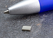 legatoria Calamita rettangolare. 5x4x1mm Calamita rettangolare in neodimio, grado magnetico N50 (forza di attrazione: 350g) LEG4143