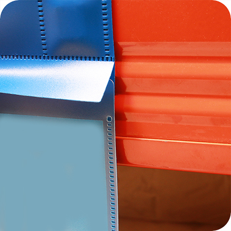 legatoria Busta con magneti, 165x155mm BLU. Dimensione busta 165x120mm con PATTELLA 25mm. Dimensione massima foglio 148x105mm. 2 magneti al neodimio incapsulati a caldo all'interno del bordo sospeso, N35, 16 x 12,5 x 2,5 mm, con aletta da 20 mm e foro rotondo da 6 mm. Apertura sul lato lungo. Foglio superiore In PVC morbido da 180micron. Foglio inferiore in PVC rigido da 300micron.