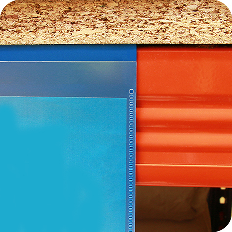 legatoria Busta con magneti, 340x223mm BLU. Dimensione busta 340x223mm. Dimensione massima foglio 297x210mm. Con strip magnetico 290x20. Apertura sul lato lungo. Foglio superiore In PVC morbido da 180micron. Foglio inferiore in PVC rigido da 300micron.