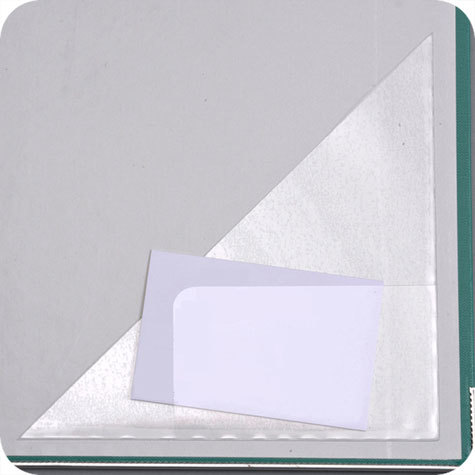 legatoria Tasca triangolare autoadesiva con portabiglietti, 150x150mm Corner pocket. Busta triangolare isoscele adesiva in vinile trasparente (colla acrilica trasparente) da applicare sul lato destro, con bustina portabiglietti da visita 94x56mm aperta su 2 lati.