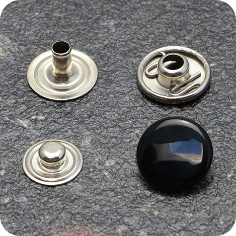 legatoria Bottone�automatico�a�pressione�tipo S NERO, testa diametro 12.4 mm. Il bottone � composto da 4 pezzi*.