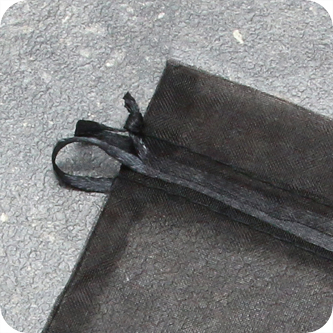 legatoria Sacchetti da regalo, organza, 75x100mm NERO, Sacchetto in organza, da regalo, 75x100mm, adatto per confezionare prodotti promozionali, bigiotteria, cosmetici, accessori..