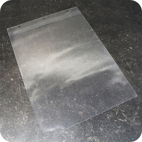 legatoria Busta a U. fori 297x420mm(A3) TRASPARENTE, con lato sporgente e con 3 fori per lappensione, in PVC morbido da 180 micron, aperta sul lato corto. Contiene fogli formato A3 (297x420mm). Formato esterno (310x450mm). Con pattella 25mm.