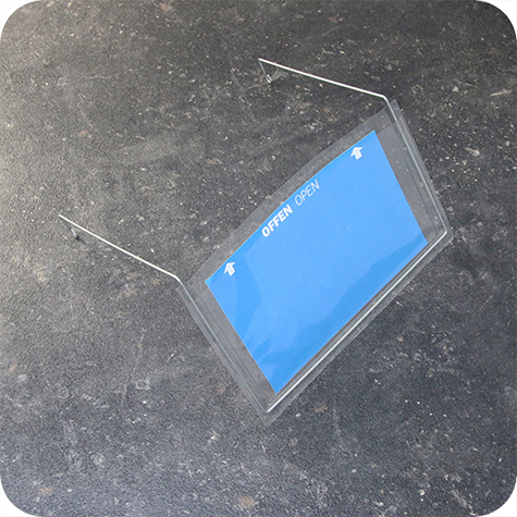 legatoria Busta rinforzata. 187x115 lato lungo TRASPARENTE, con rinforzi metallici 153mm, senza pattella di chiusura, aperta sul lato lungo, in PVC flessibile 140 micron, per inserire fogli formato A6.