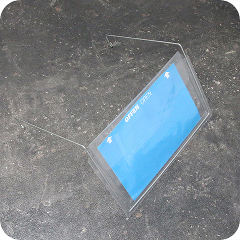 legatoria Busta rinforzata. 187x115 lato lungo TRASPARENTE, con rinforzi metallici 153mm, con pattella di chiusura, aperta sul lato lungo, in PVC flessibile 140 micron, per inserire fogli formato A6.