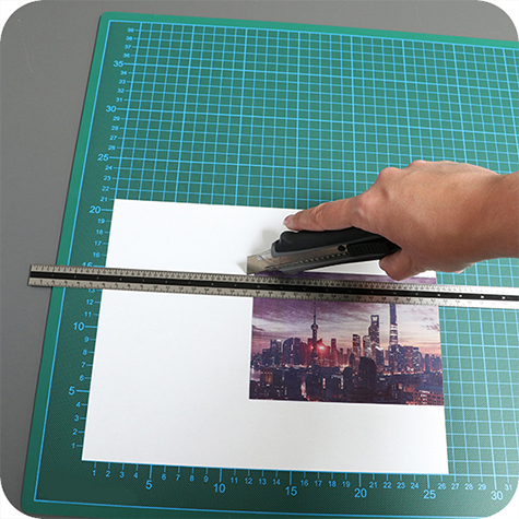 legatoria Piano lavoro cutter, ANTITAGLIO, 45x30cm Tappetino a 5 strati, antitaglio a doppia faccia. Qualit professionale extra durevole. Spessore 2,5 mm. Superficie autoriparante, antiscivolo, antiriflesso. Fronte verde con griglia graduata, retro nero. Utilizzabile anche come tappetino per mouse. .