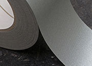 legatoria NastroAutoadesivo bordaDorso, 50mm, GRIGIO nastro speciale in carta telata per ricoprire il dorso di blocchi pinzati. Elegante effetto tessuto, spessore 200 micron. Utilizzato nelle industrie grafiche per bordature e dorsature di libri, registri, quaderni, blocchi per assegni e formulari.