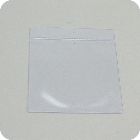 legatoria Busta U. foro. 105x100mm TRASPARENTE, con lato sporgente e con foro da 5mm per lappensione, in PCV morbido da 180 micron, aperta sul lato corto. Formato esterno 114x110mm. Senza patella di chiusura.