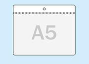 legatoria Busta APPENDIBILE 148x210mm(A5). LANDSCAPE TRASPARENTE, con lato sporgente e con foro da 5mm per lappensione, in PVC morbido da 180 micron, aperta sul lato lungo. Contiene fogli formato A5 (15x21cm). Formato esterno 157x228mm. Senza patella di chiusura LEG4323