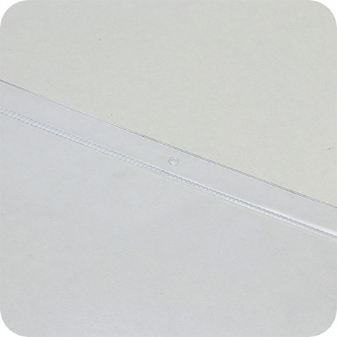 legatoria Busta APPENDIBILE 148x210mm(A5). LANDSCAPE TRASPARENTE, con lato sporgente e con foro da 5mm per lappensione, in PVC morbido da 180 micron, aperta sul lato lungo. Contiene fogli formato A5 (15x21cm). Formato esterno 157x228mm. Senza patella di chiusura.