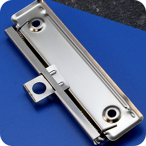 legatoria Molletta fermacarta, 100x30mm, appendibile NICHELATA, con gancio retrattile, contiene fino a 100 fogli (10mm), interasse rivetti 73mm. rivetti non inclusi.