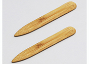 legatoria Pieghetta BAMBOO, 160mm, 1puntaAcuminata, 1puntaArrotondata Per piegare e lisciare Lunghezza 160mm. Attrezzo indispensabile al legatore per ogni operazione di piegatura e per formare il canaletto LEG4403