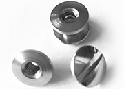 legatoria Viti sepolte rilegatura, NICHELATE, 3,5mm lunghezza mm 3,5, testa diametro 10mm, tubetto diametro 5mm, una testa fissa ed una mobile. Per lunghezza, si intende la distanza INTERNA tra le due teste, che corrisponde allo spessore del volume da rilegare leg446