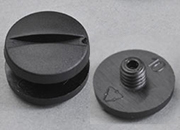 legatoria Viti sepolte rilegatura. plastica 7mm  NERO, lunghezza mm 7, diametro testa 12mm, diametro tubetto 5mm, una testa fissa ed una mobile, LVI6107. Per lunghezza, si intende la distanza INTERNA tra le due teste, che corrisponde allo spessore del volume da rilegare leg509